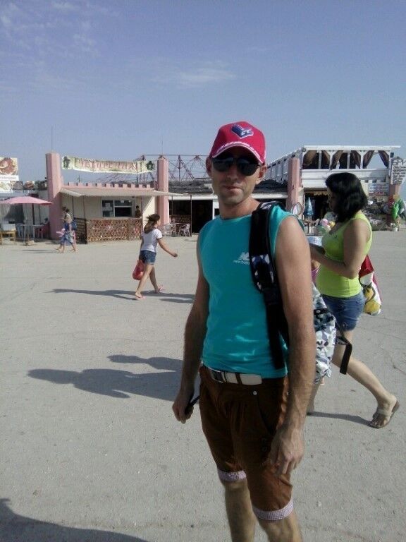 ,   Dima, 38 ,   