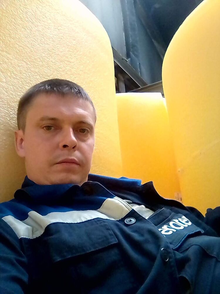  35154725  Pawel, 39 ,    