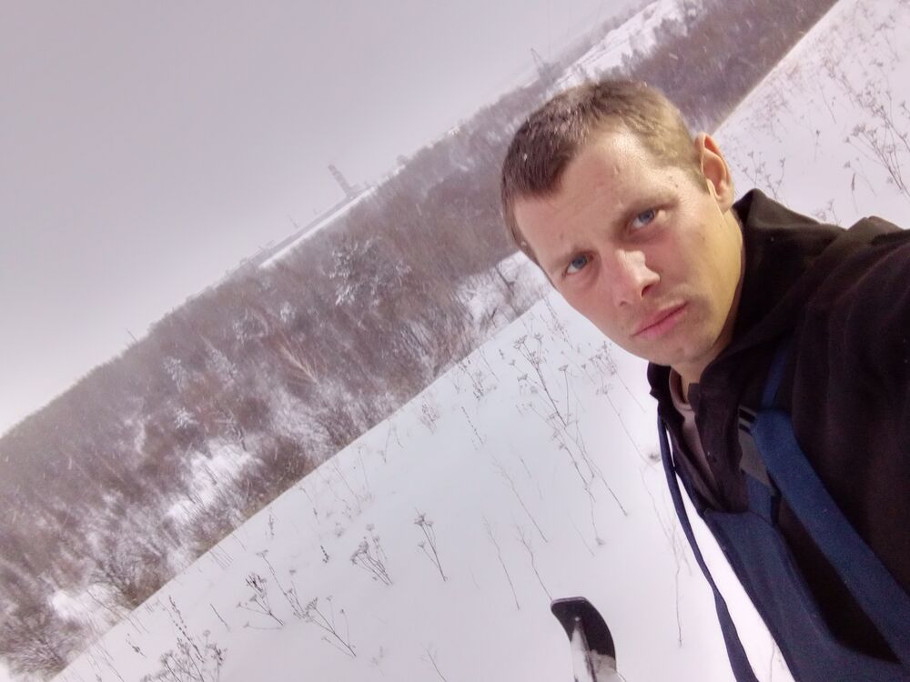  31491965  Andrei, 29 ,    