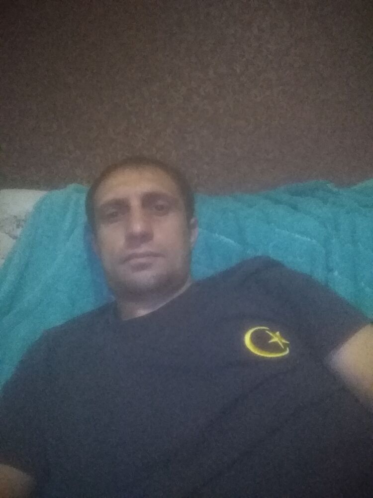  ,   Salim, 33 ,   ,   
