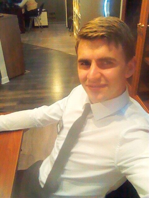  16054065  Dmitryi, 30 ,    