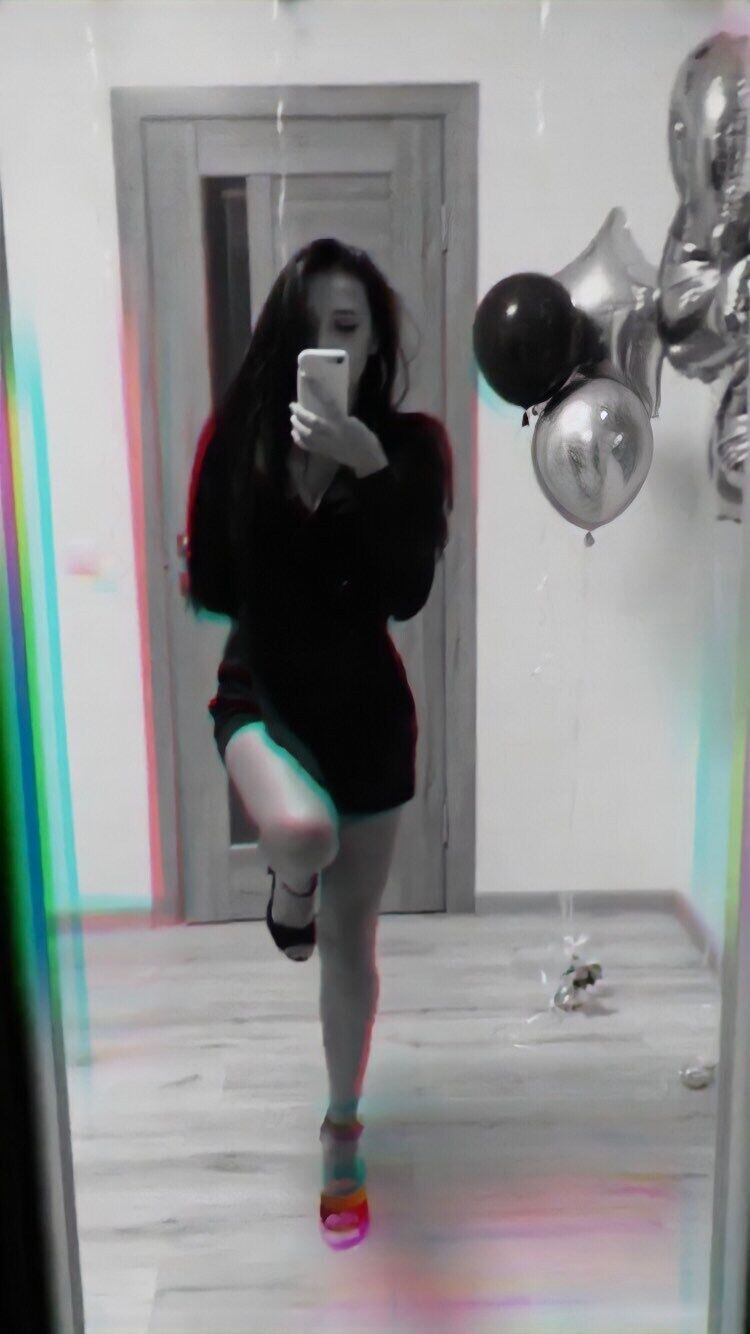 ,   Diana, 25 ,   ,   