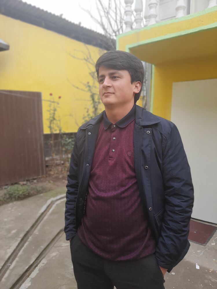  ,   Ismatullo, 27 ,   ,   , c 