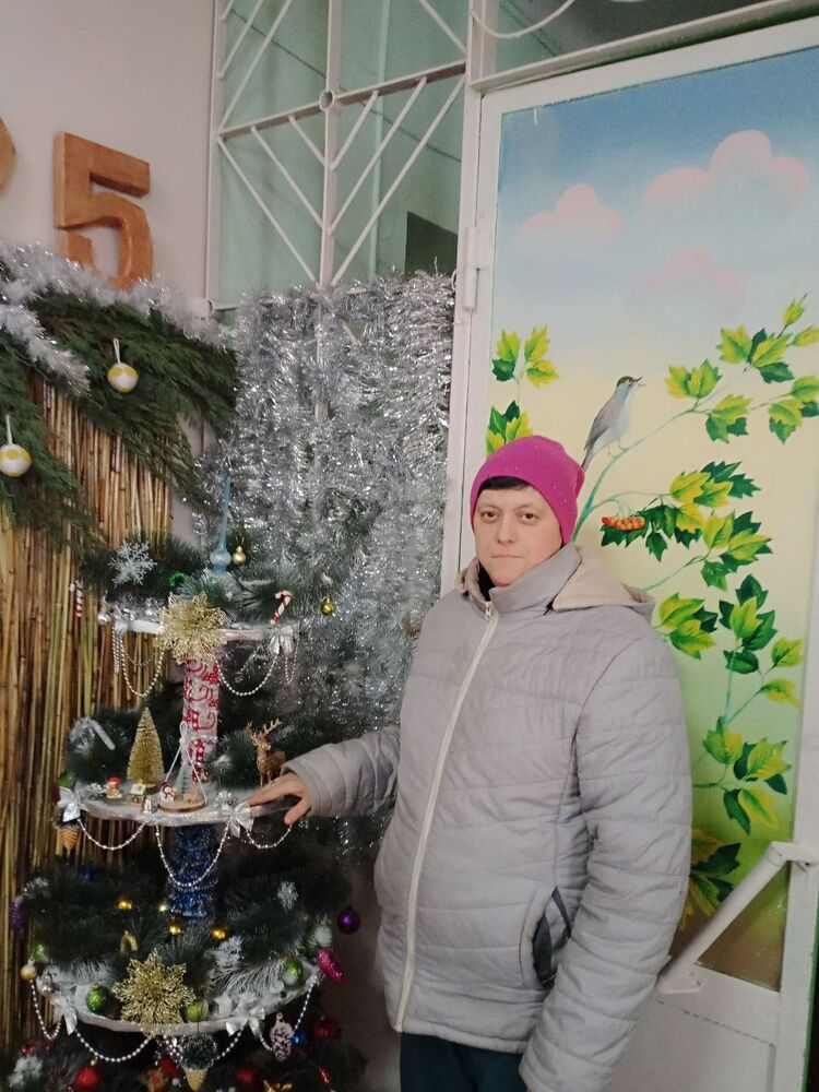  48224035  Maria, 43 ,    