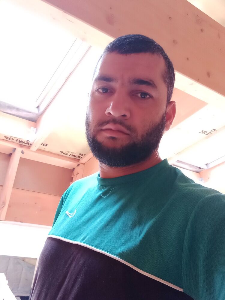  20437475  Abdurahim, 34 ,    -