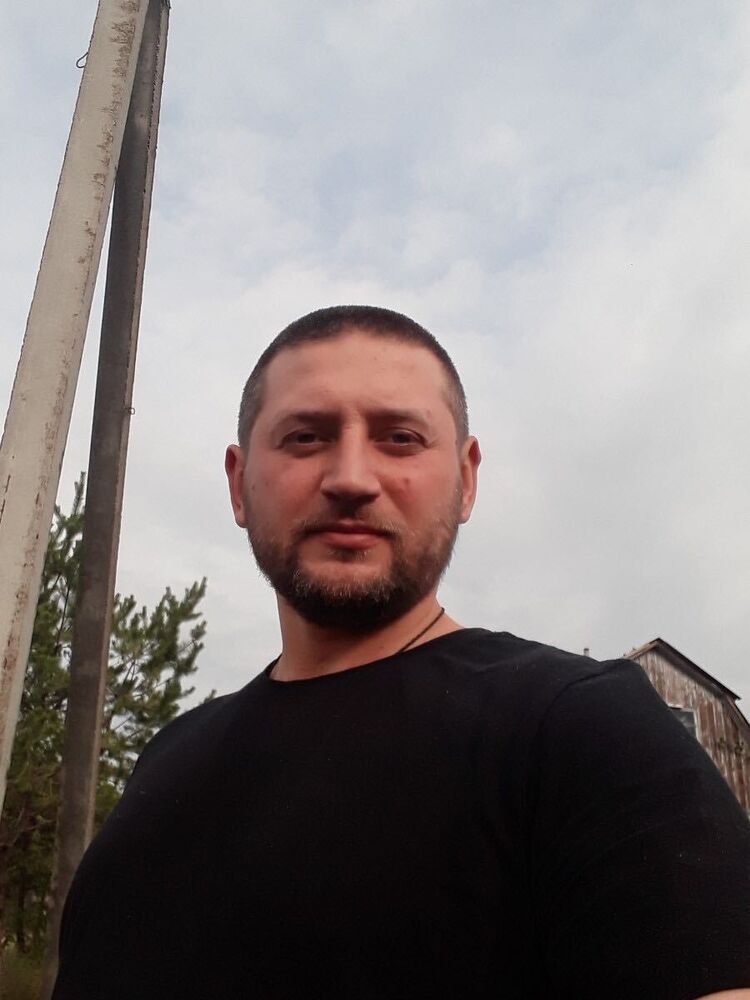  ,   Denis, 43 ,   ,   