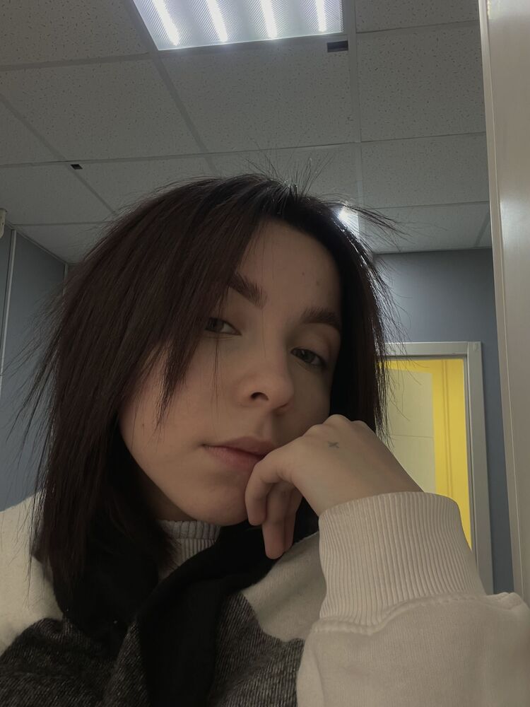  49639215  , 19 ,    