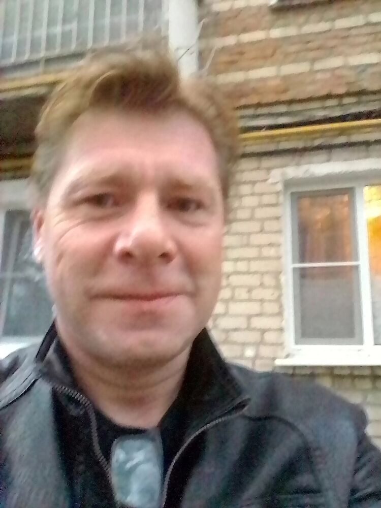  36987515  Oleg, 42 ,    