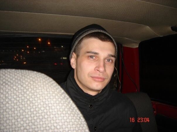  11623225  Slava, 42 ,    