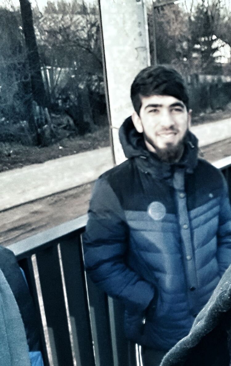  18565935  , 27 ,    