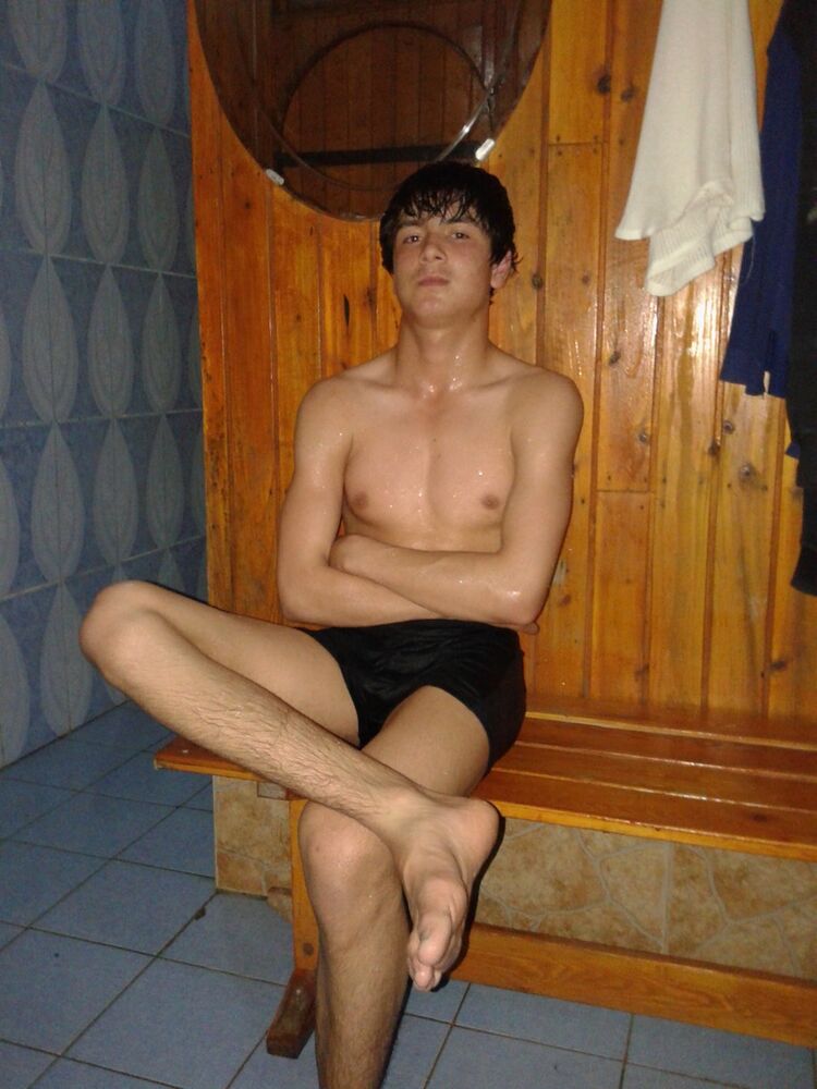  4555225  RAVIK, 29 ,    