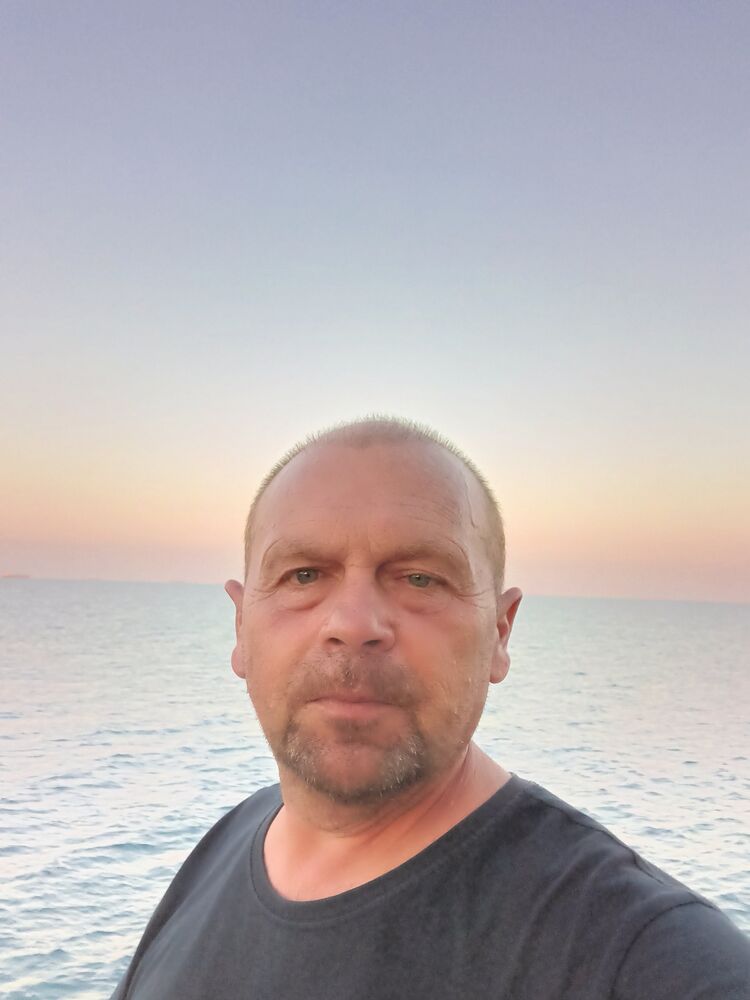 44536695  , 52 ,    