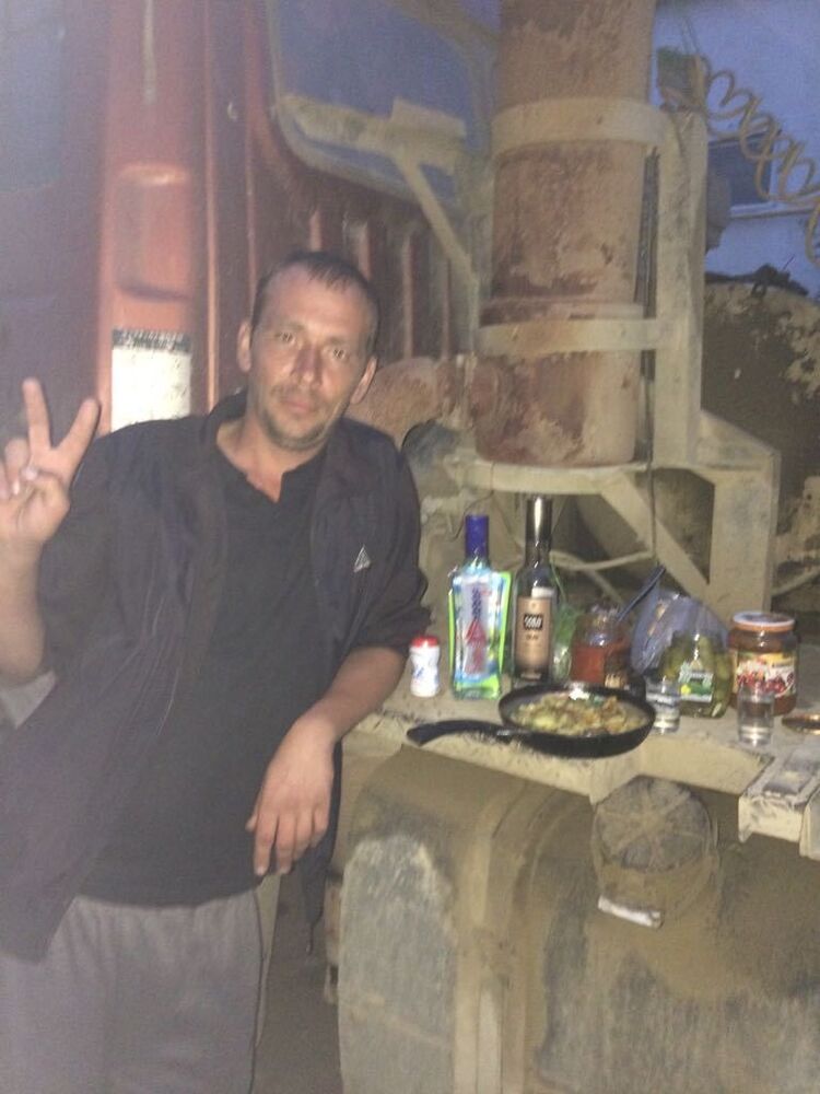  -,   , 44 ,  