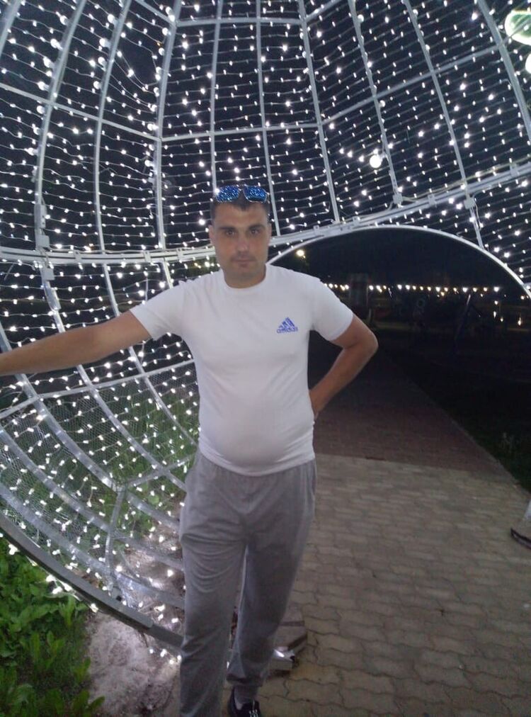  29542425  , 37 ,    
