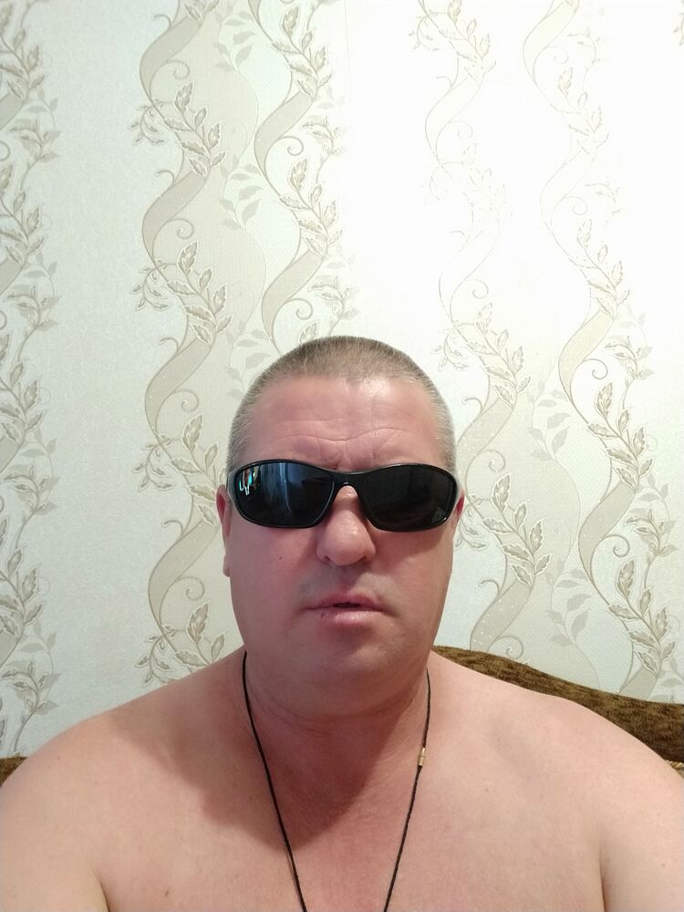  30156815  Aleks, 49 ,    
