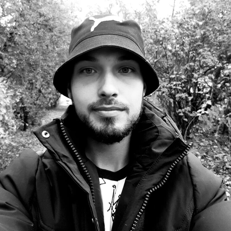  ,   Andriy, 28 ,   ,   , 