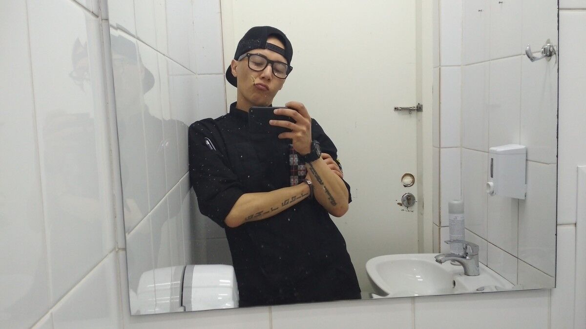  16208815  Arman, 37 ,    