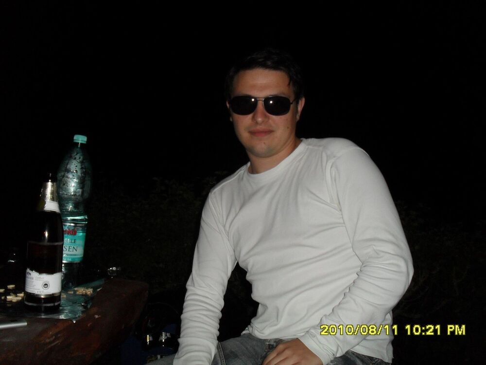  18527015  Arthur, 34 ,    