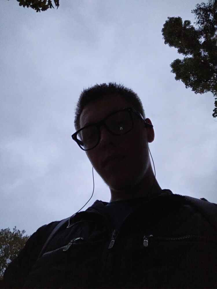  11470785  Nikita, 26 ,    