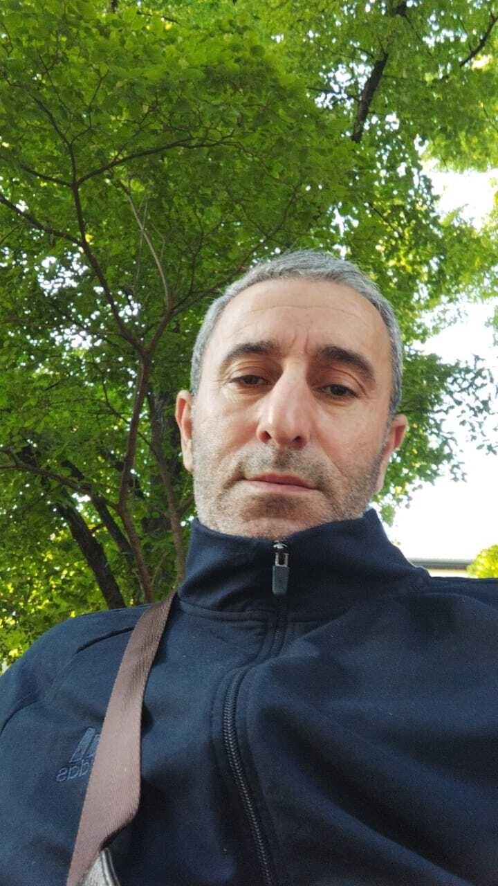  40427495  Rakhman, 50 ,    Unterfohring