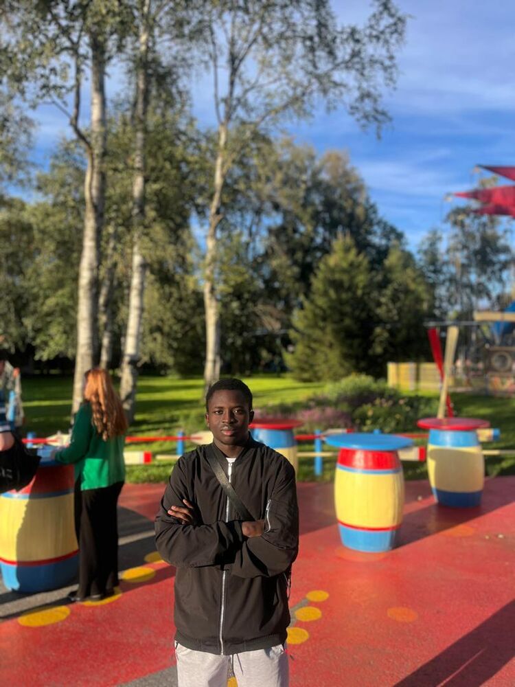  53994045  , 19 ,    Ouagadougou