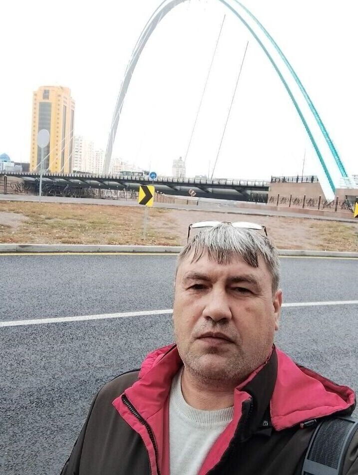  51922985  , 49 ,    