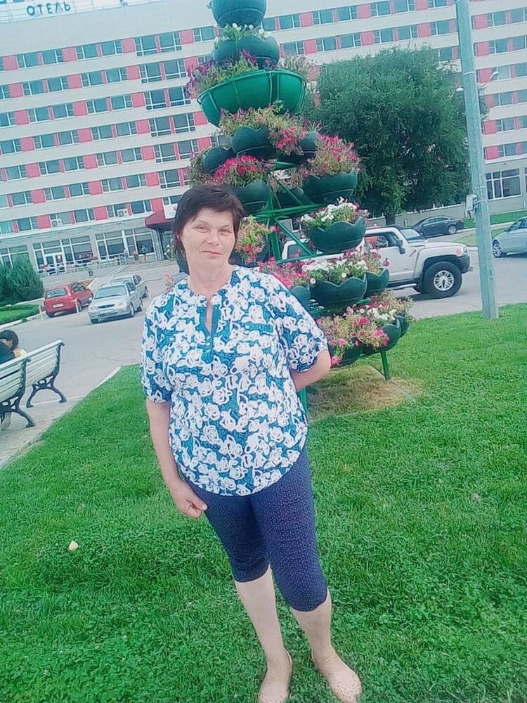  ,   Lana, 61 ,   ,   , c 