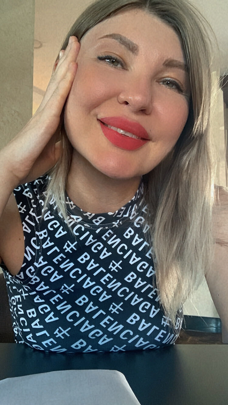  27380875  Katrin, 36 ,    