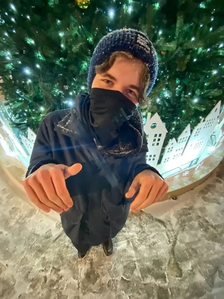 33270075  , 20 ,    