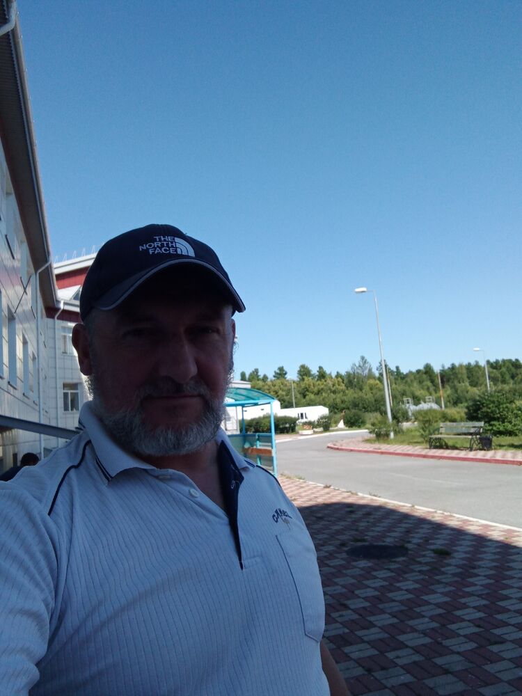  53064365  Maga, 44 ,    