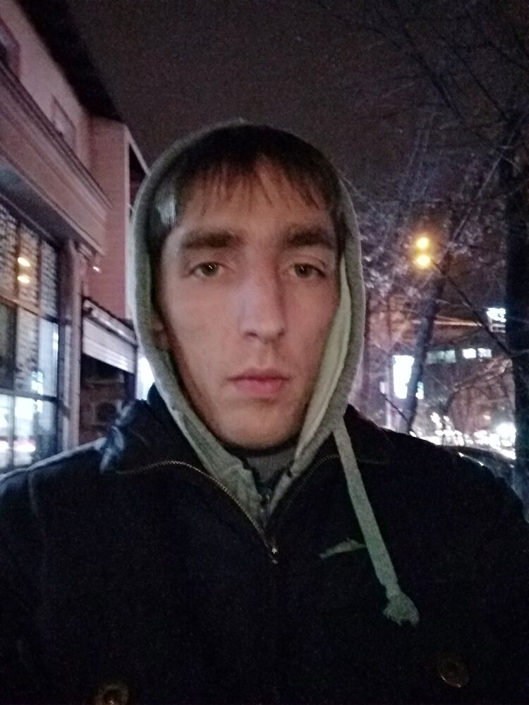  11057595  Sergey, 34 ,    