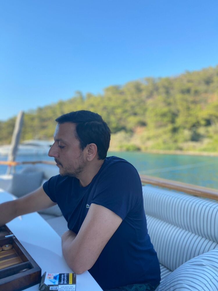  ,   Hakan, 35 ,   ,   , c , 