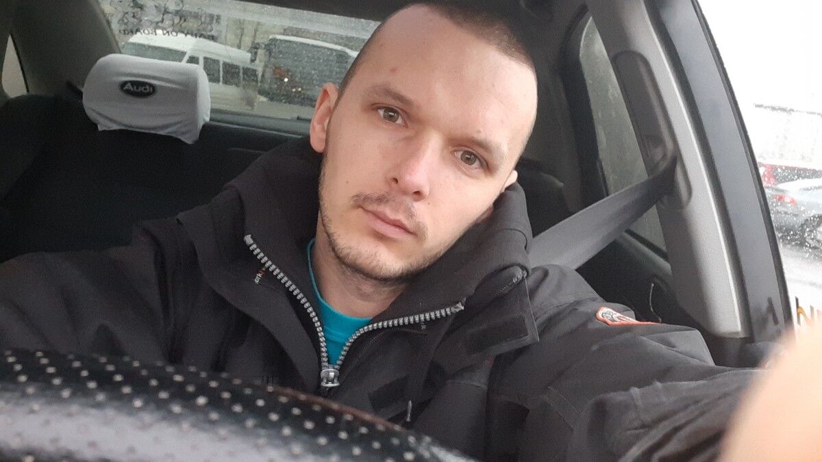  ,   Evhen, 32 ,   ,   , c , 