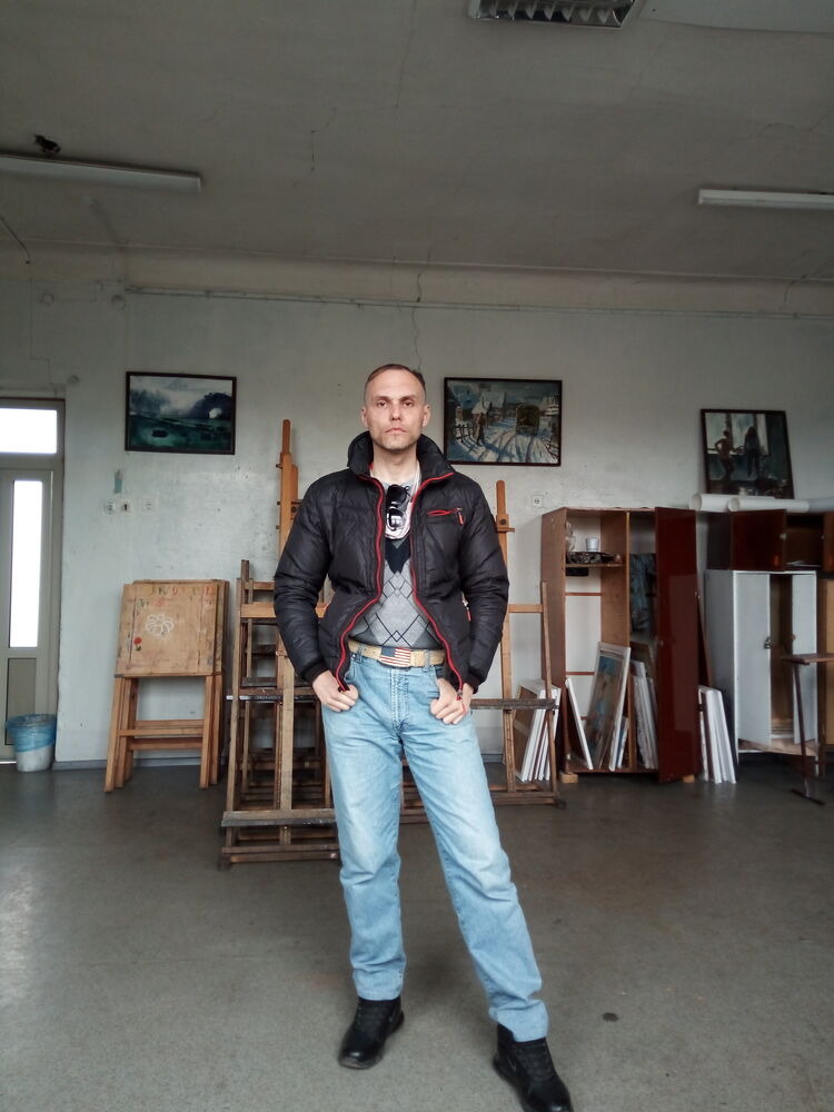  ,   Dolphin, 27 ,  