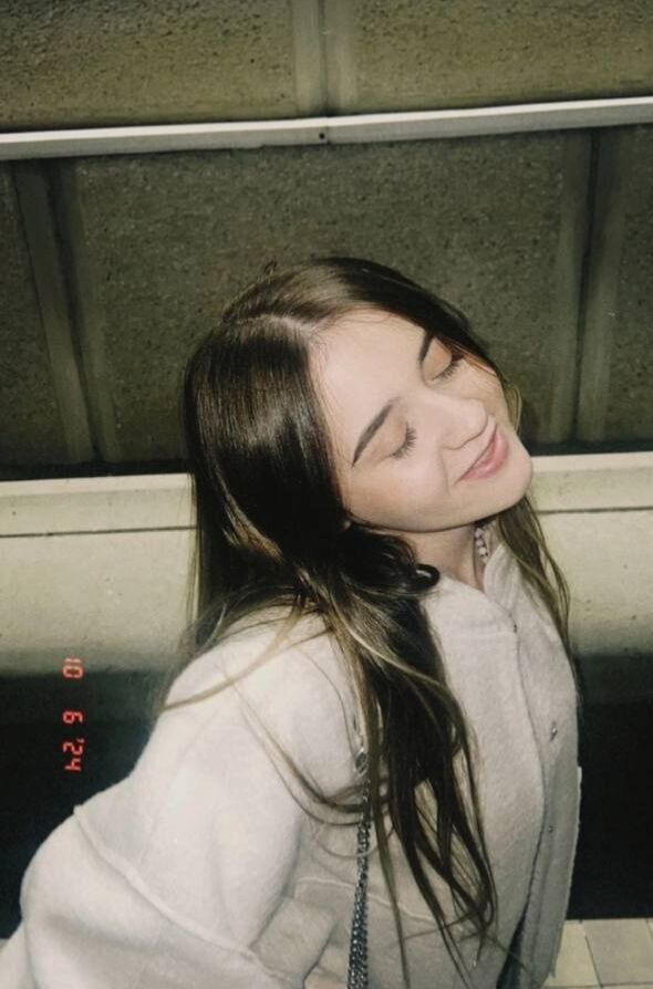  -,   , 22 ,   ,   
