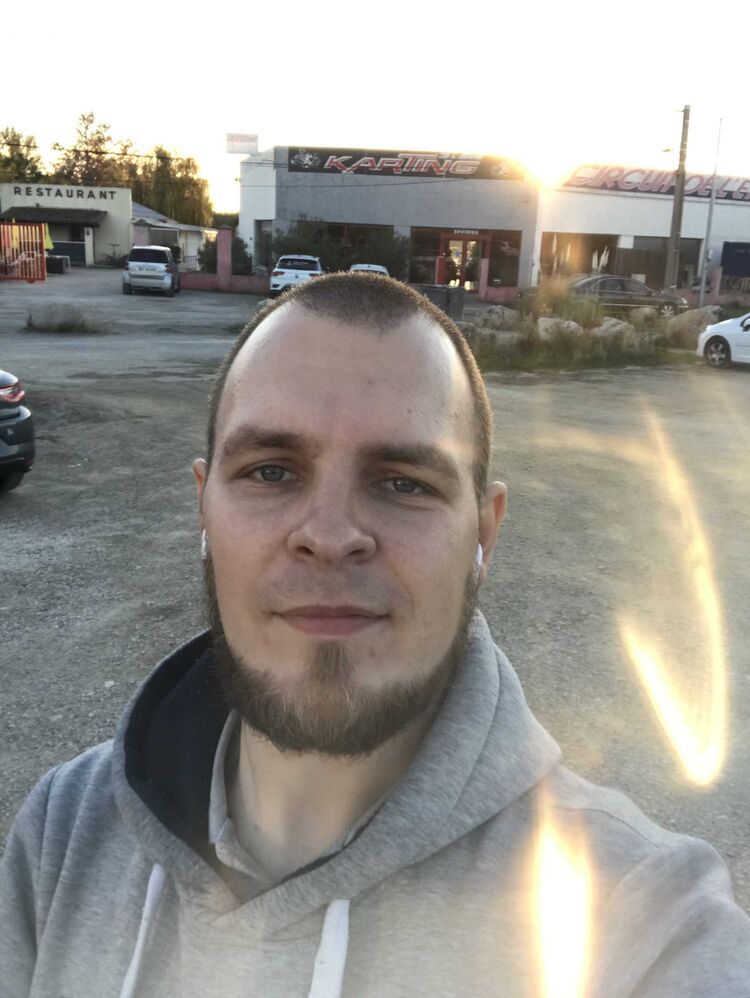  ,   Pavel, 35 ,   ,   , c , 