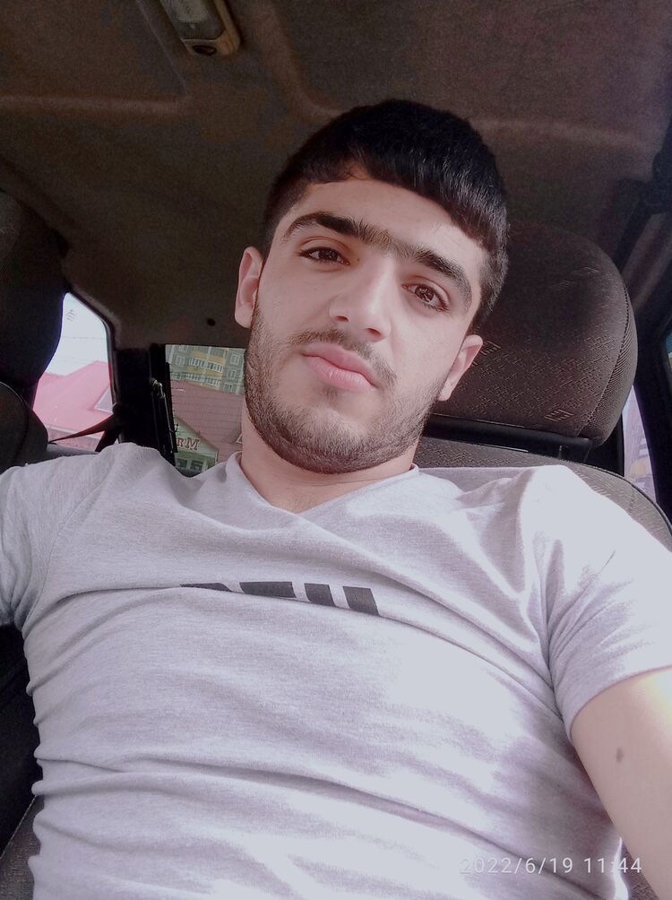  27138925  Dayanat, 23 ,    