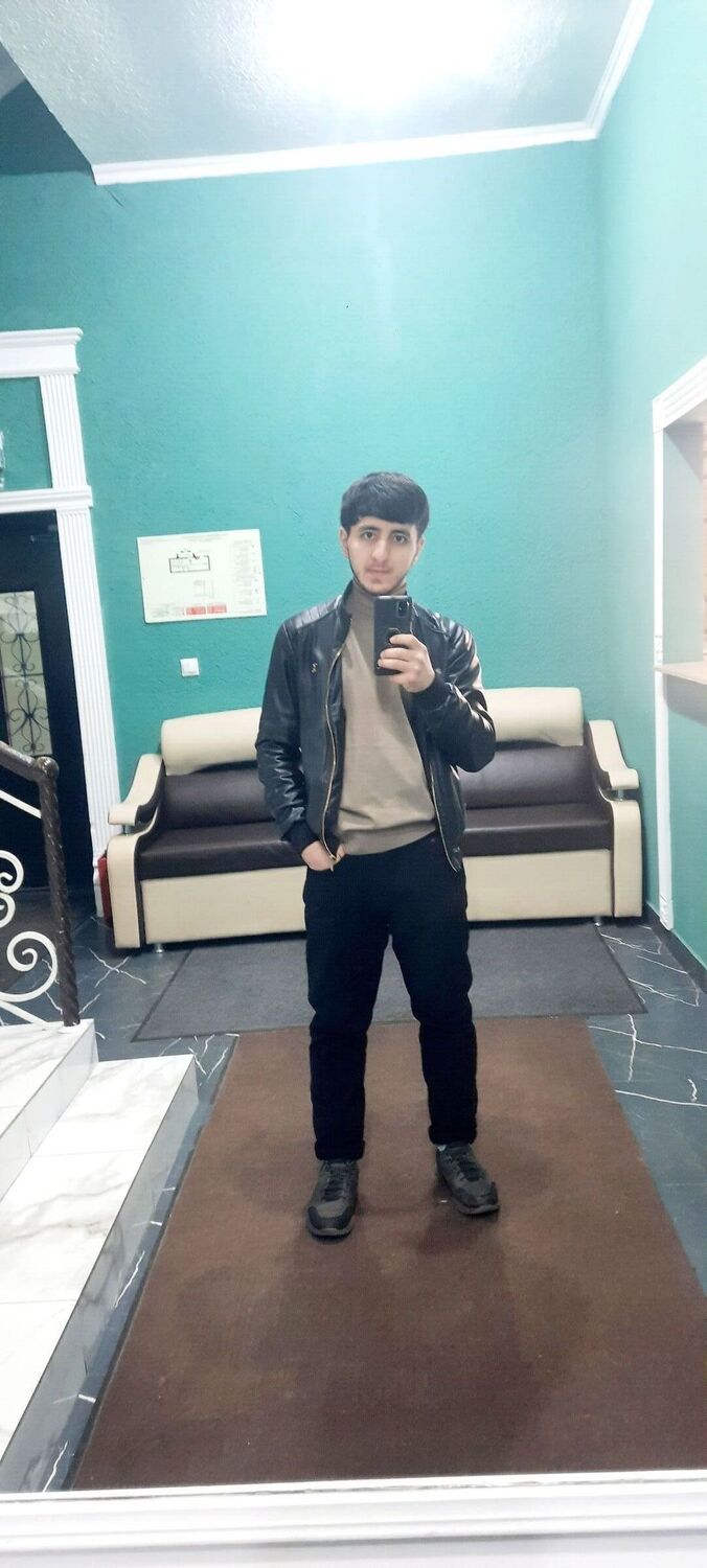  ,   Rufat, 24 ,   ,   