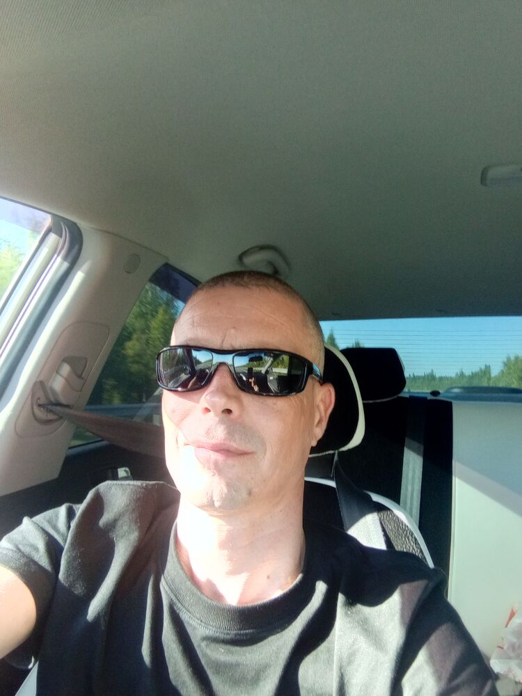  53028635  Lexs, 42 ,    