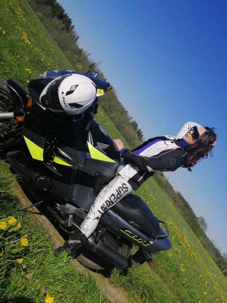  -,   Queen, 34 ,   ,   , c , 