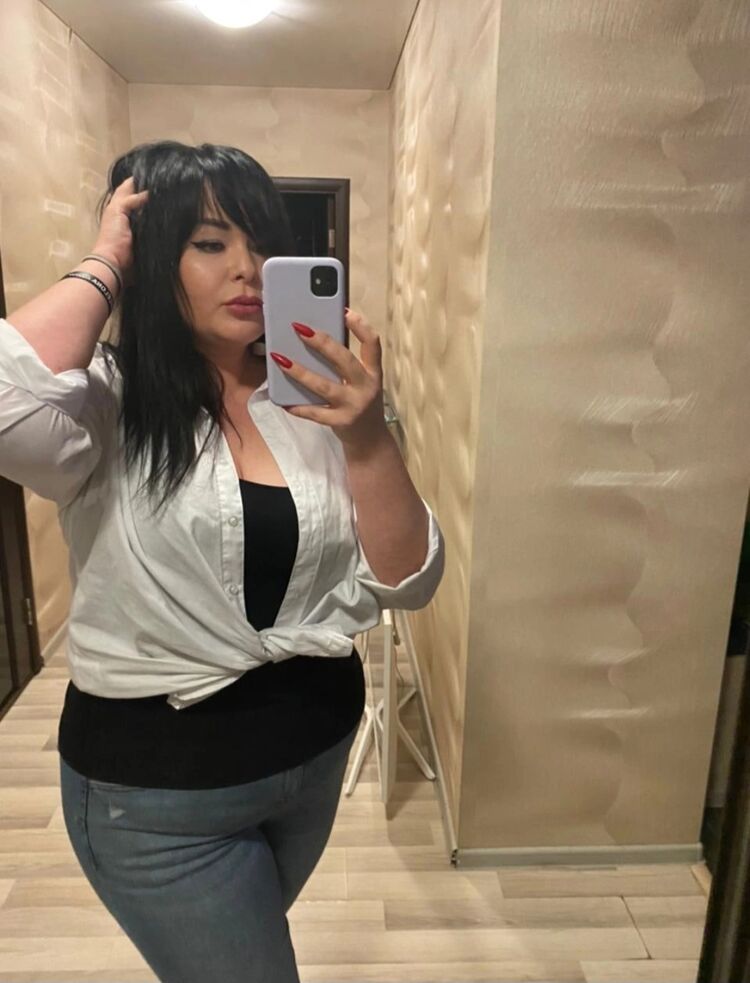  ,   Olga, 37 ,   ,   