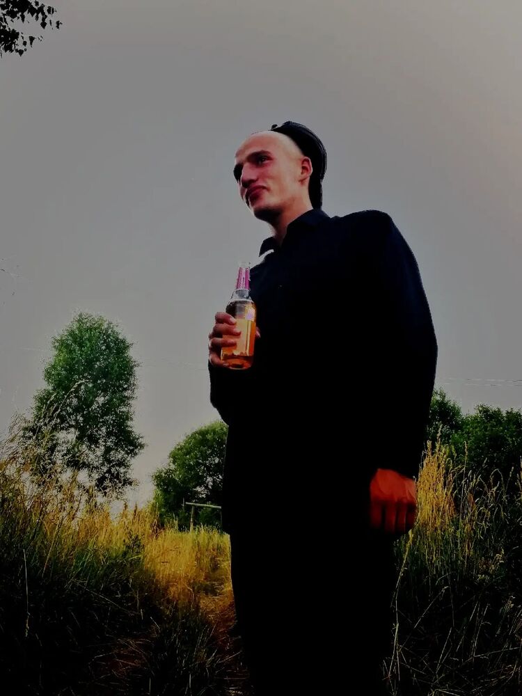  27717885  , 21 ,    