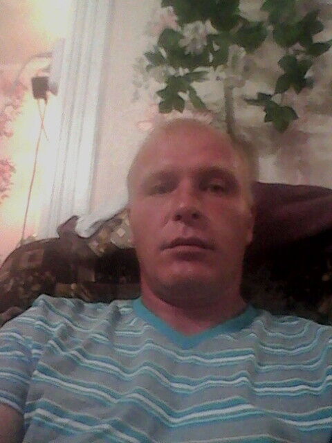  6885835  , 52 ,    