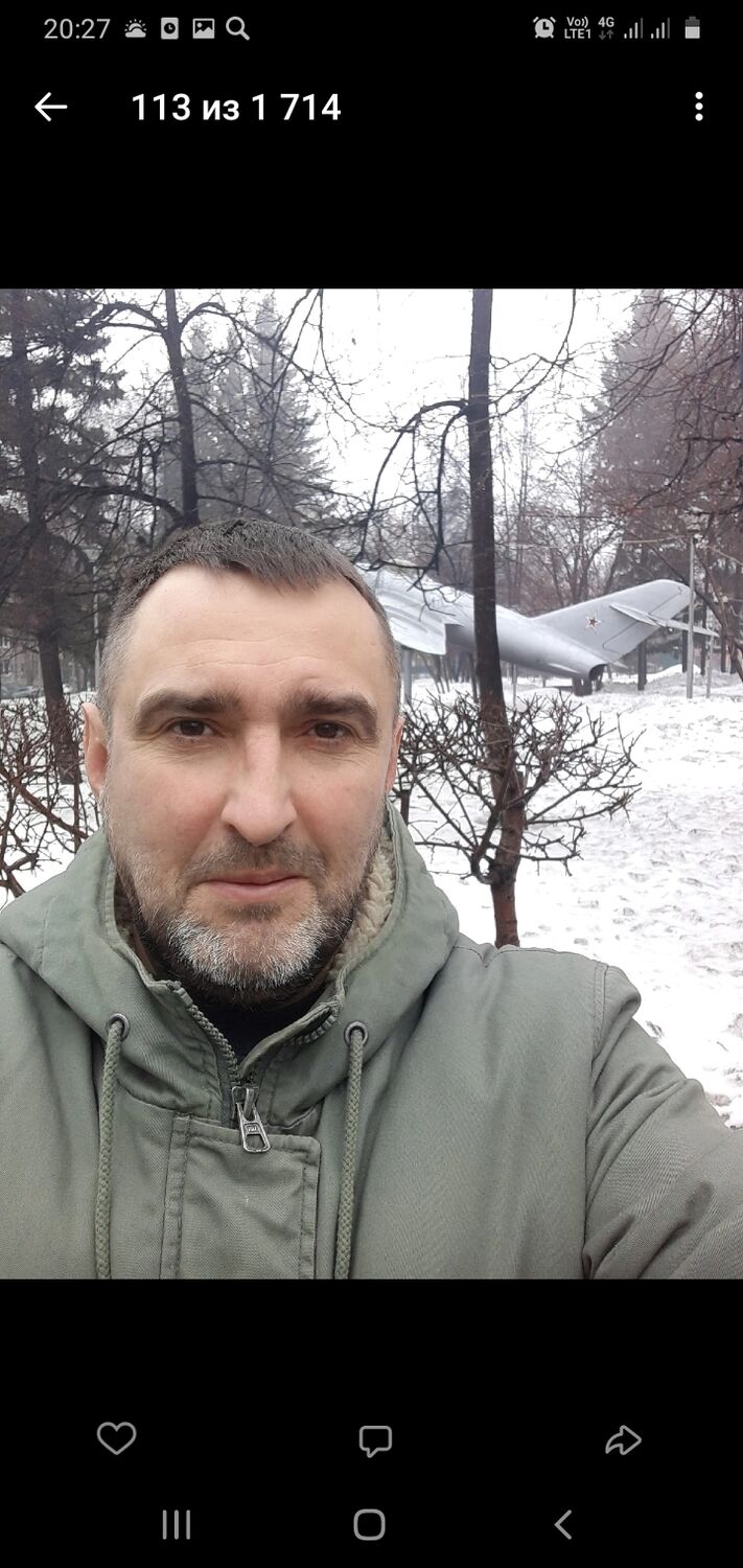  33172875  Cergei, 49 ,    