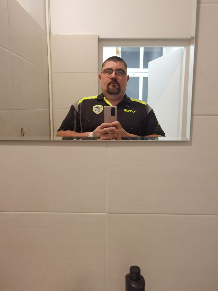  31176515  Alexander, 34 ,    -