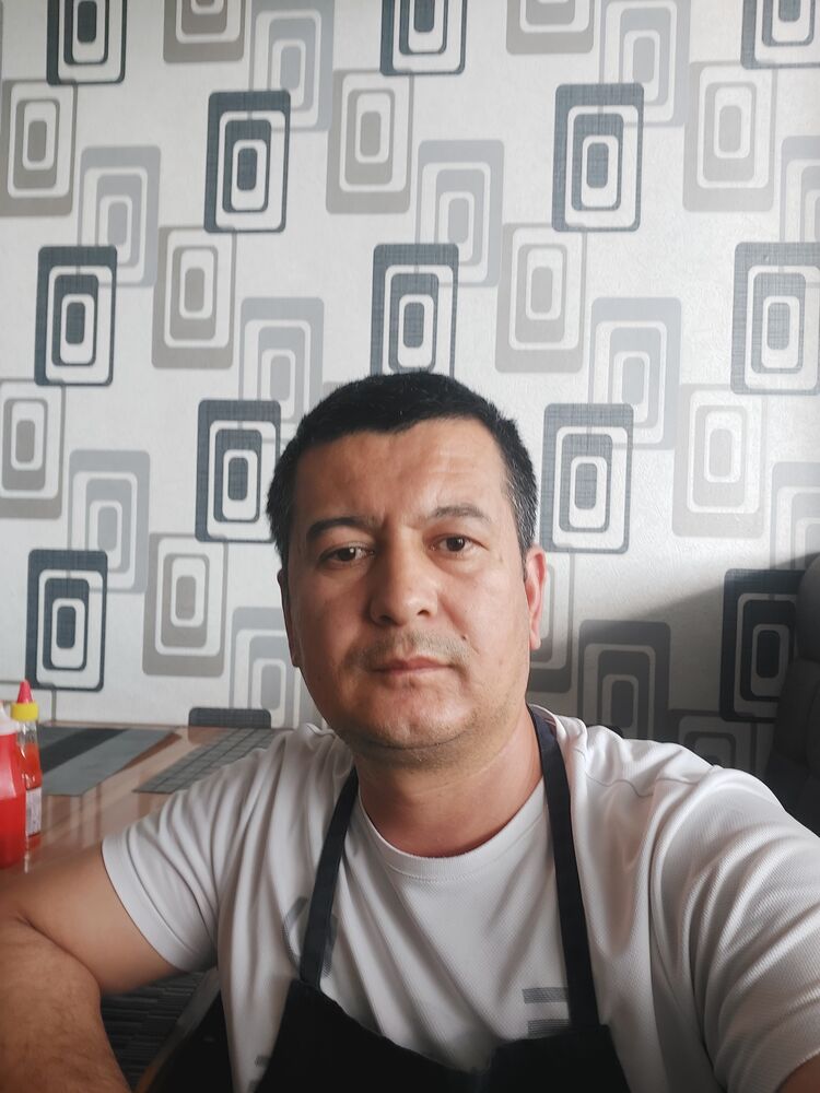  43576965  Soyibjon, 39 ,    