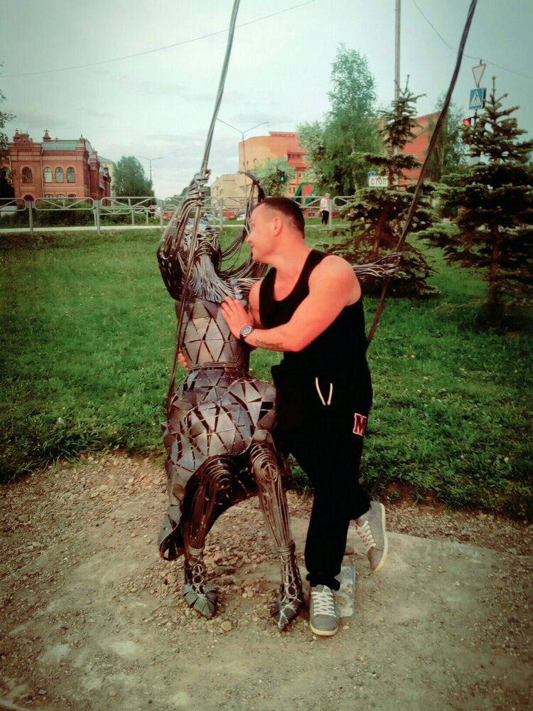  30447825  Alexander, 35 ,    