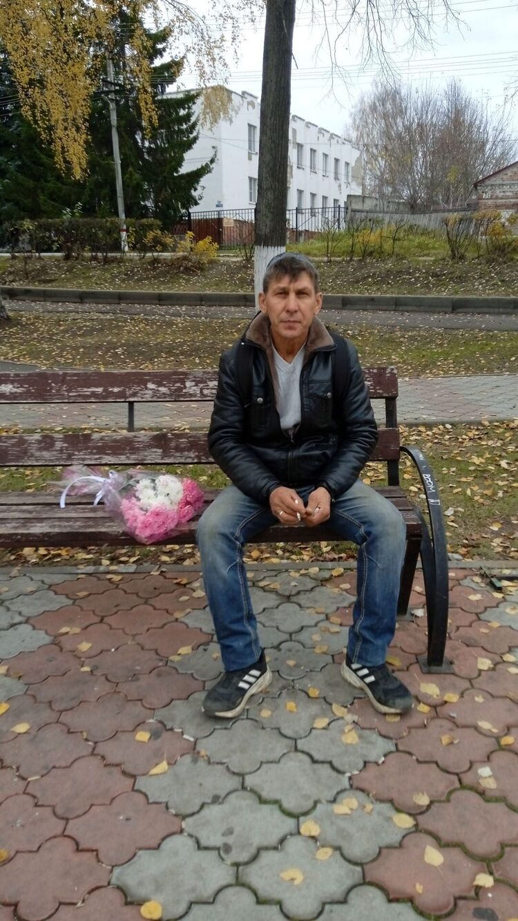  ,   Alexandar, 51 ,     , c 