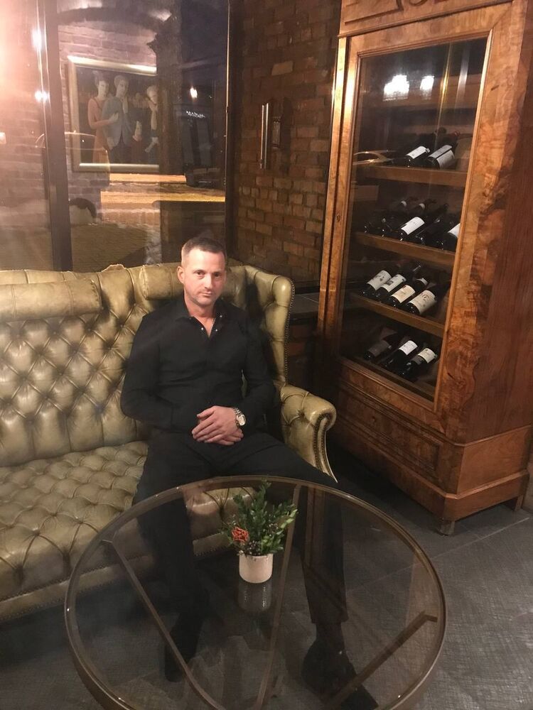  ,   Andrej, 34 ,   ,   