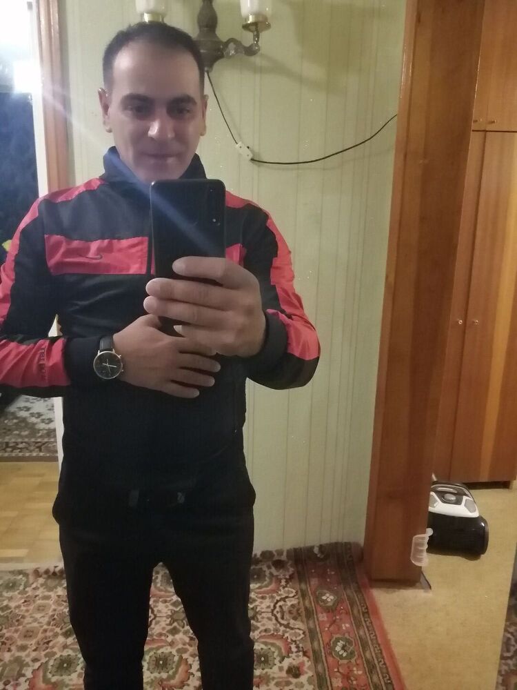  51504255  Samir, 42 ,    